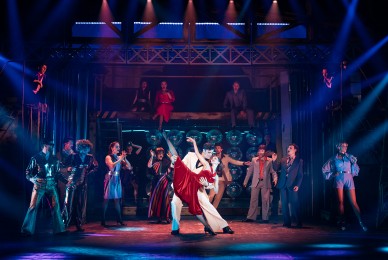 SaturdayNightFever Top1 c NicoMoser